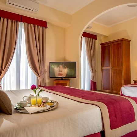 Marini Park Hotel カステル・ディ・レバ エクステリア 写真