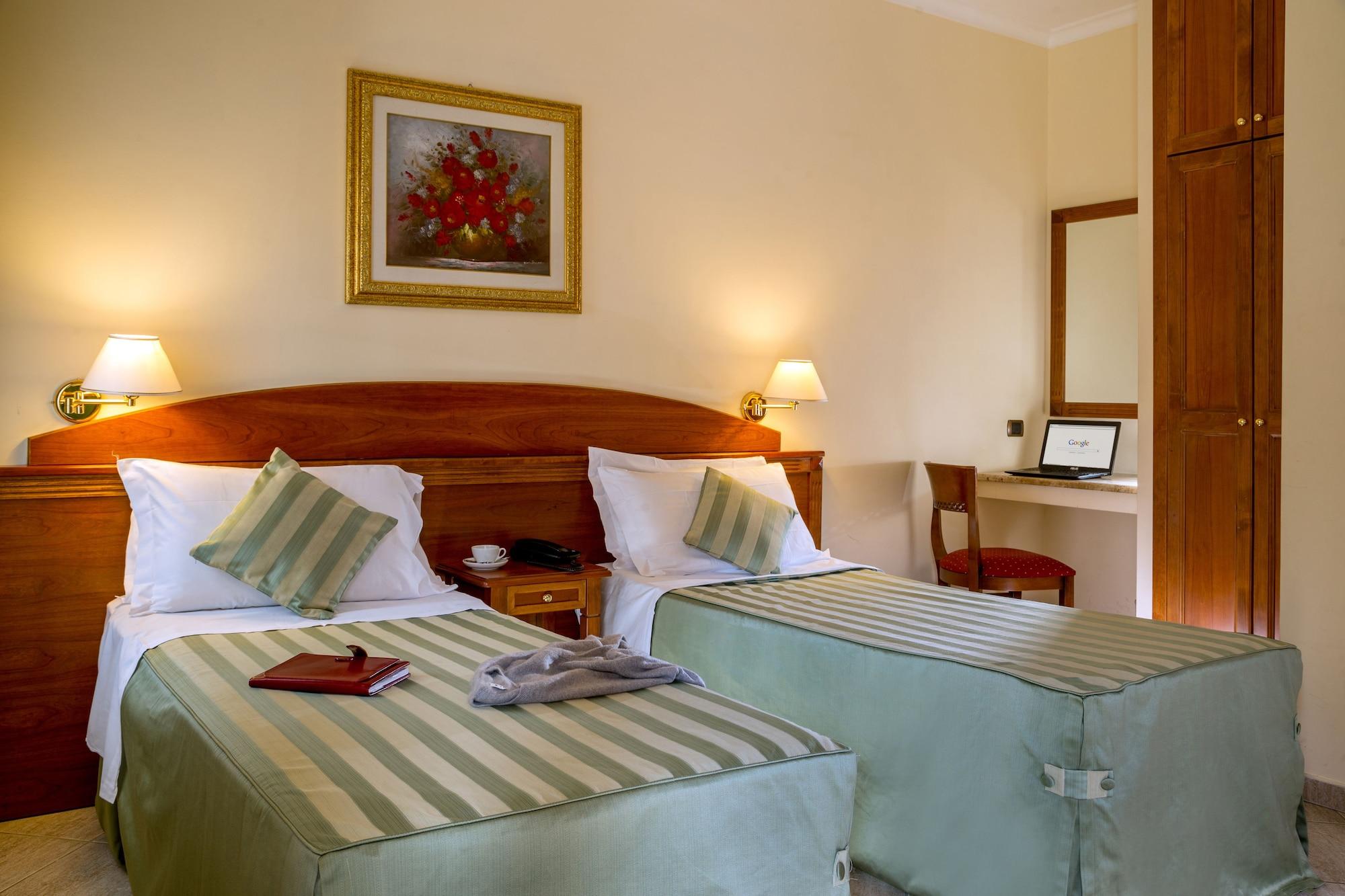 Marini Park Hotel カステル・ディ・レバ エクステリア 写真
