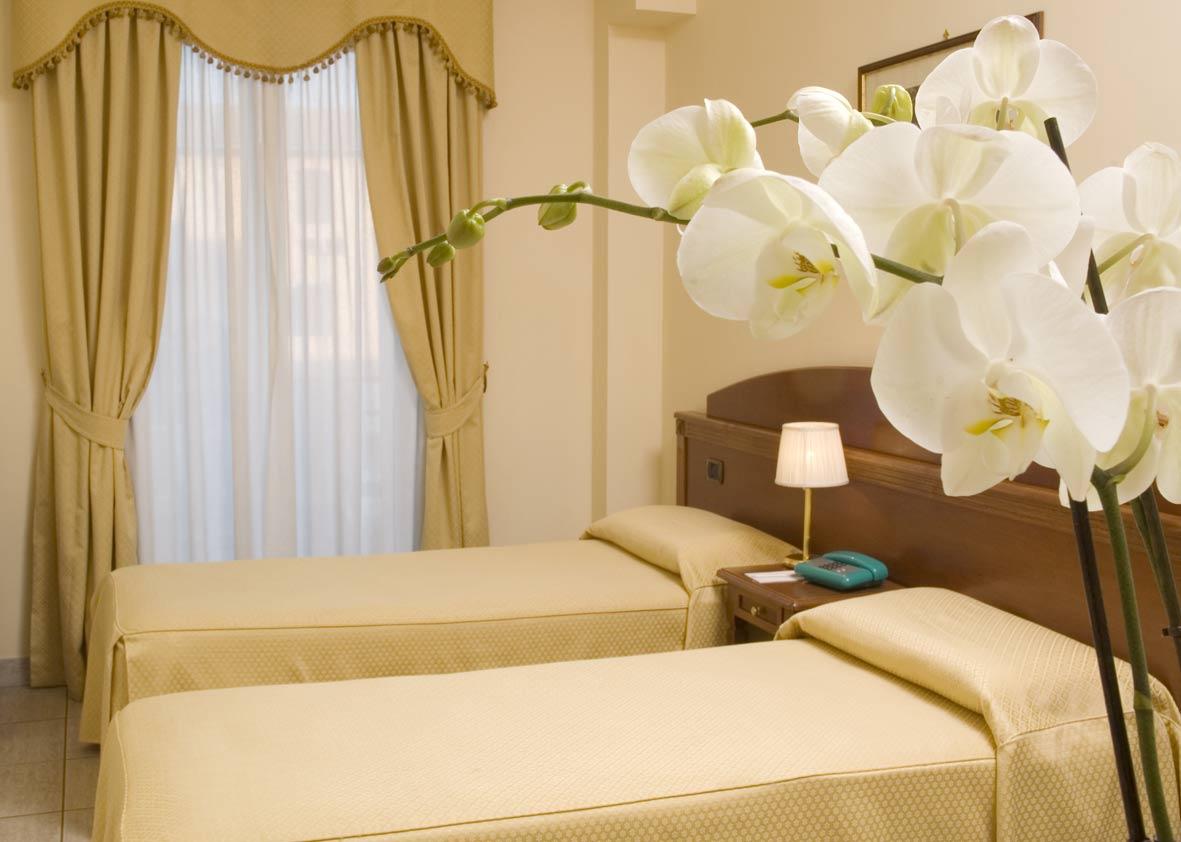 Marini Park Hotel カステル・ディ・レバ エクステリア 写真