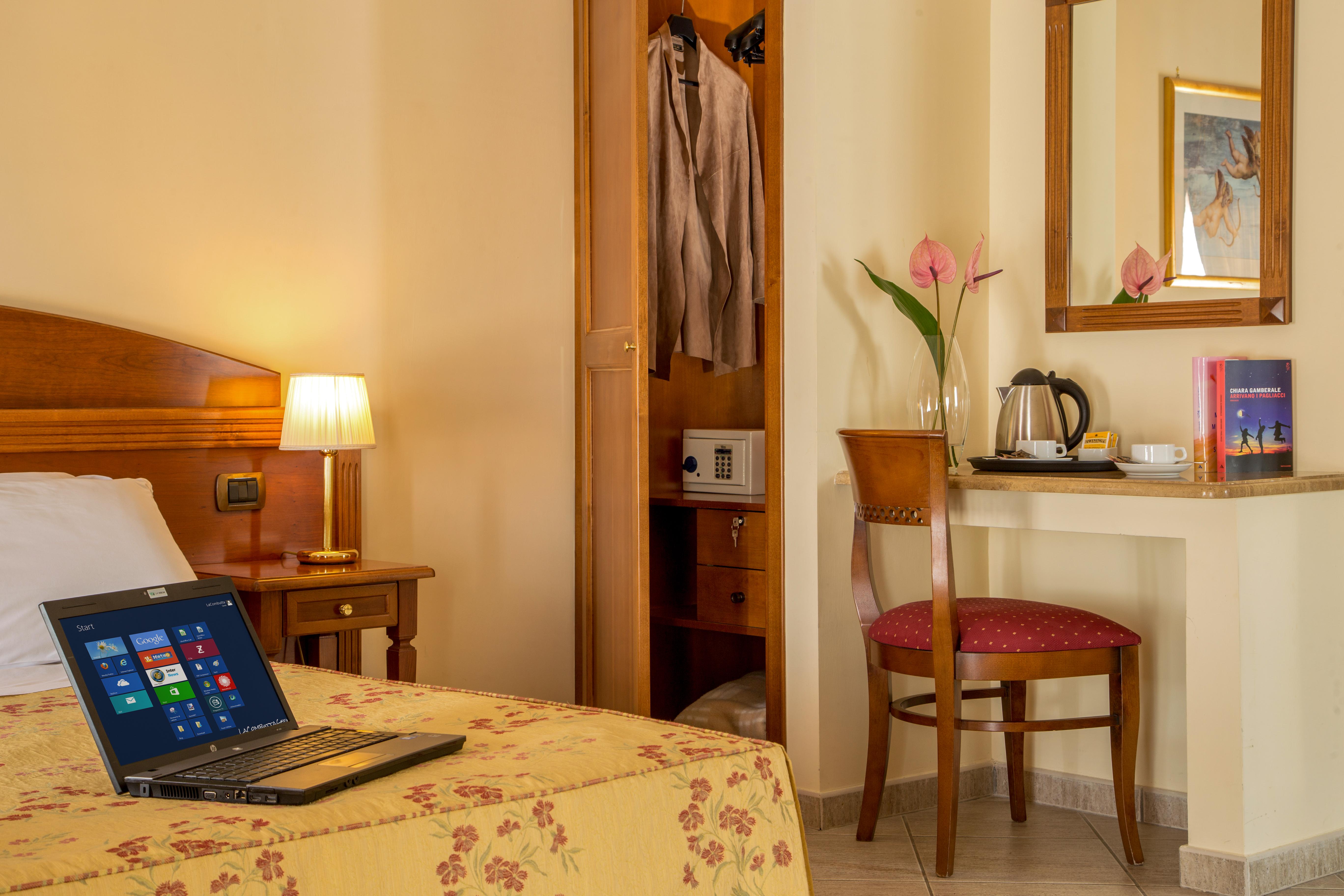 Marini Park Hotel カステル・ディ・レバ エクステリア 写真
