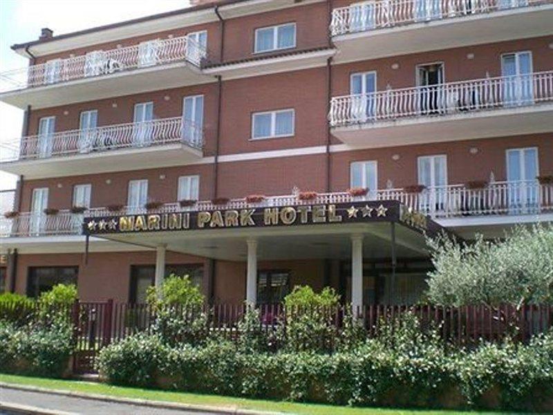 Marini Park Hotel カステル・ディ・レバ エクステリア 写真