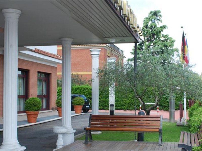 Marini Park Hotel カステル・ディ・レバ エクステリア 写真
