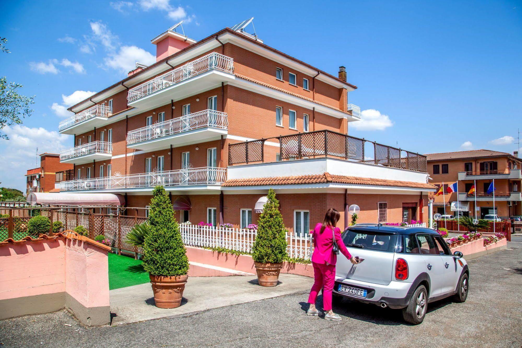 Marini Park Hotel カステル・ディ・レバ エクステリア 写真