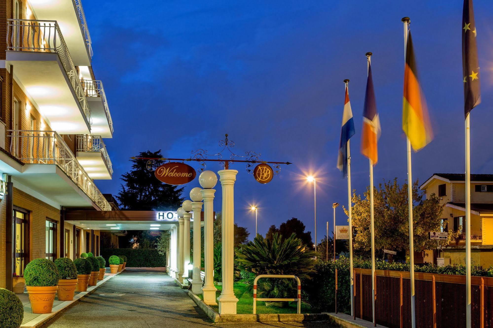 Marini Park Hotel カステル・ディ・レバ エクステリア 写真